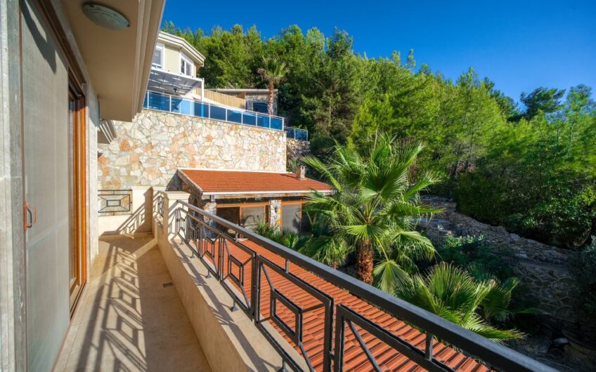 Ultra luxury detached villa for sale in Alanya