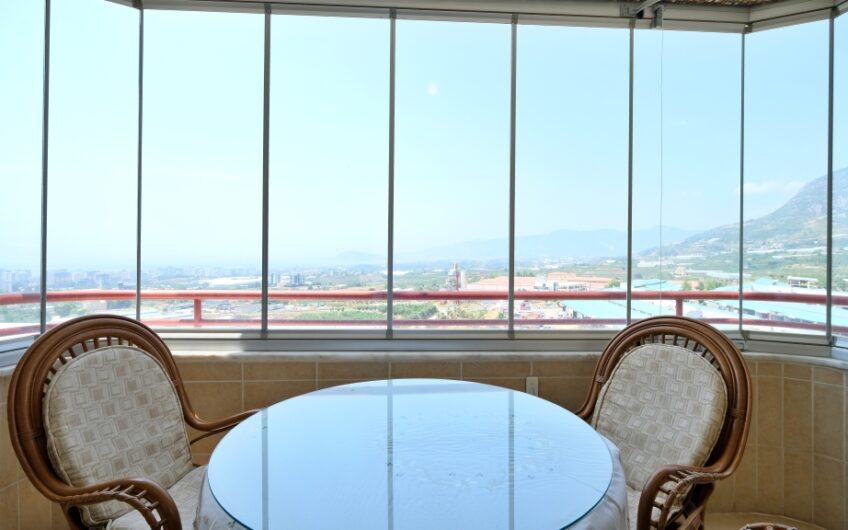 Komplett möblierte Residenzwohnung zum Verkauf in Alanya/Mahmutlar