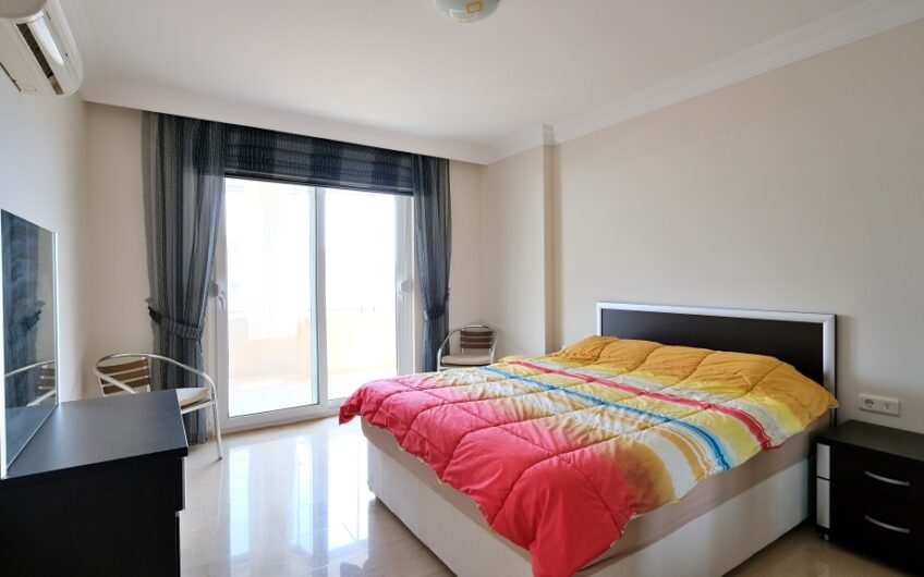 Komplett möblierte Residenzwohnung zum Verkauf in Alanya/Mahmutlar