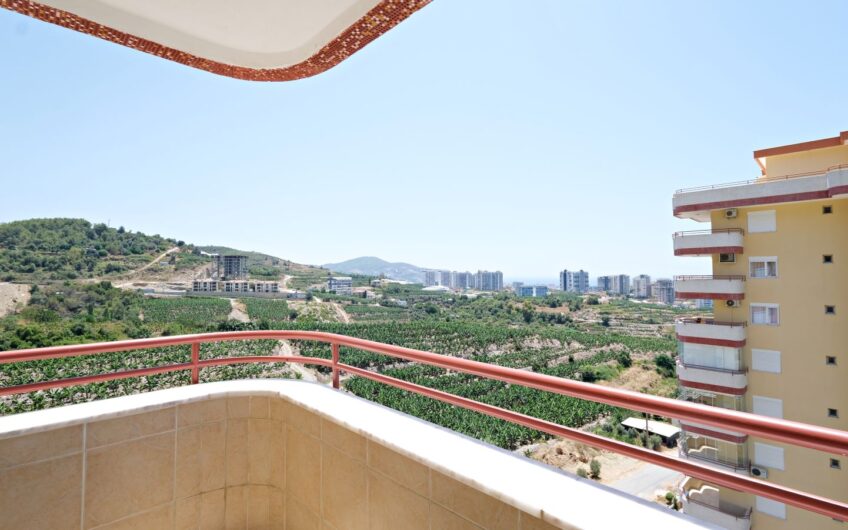 Three-room apartment in the heart of Alanya