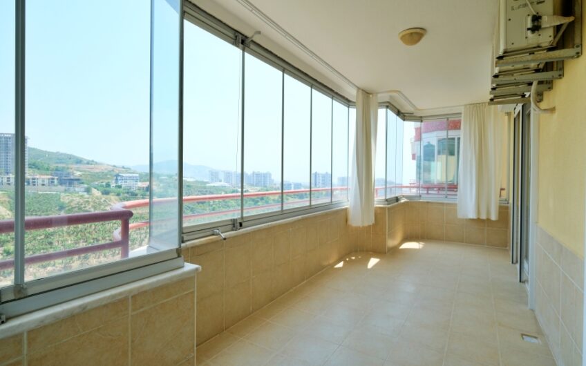 Komplett möblierte Residenzwohnung zum Verkauf in Alanya/Mahmutlar