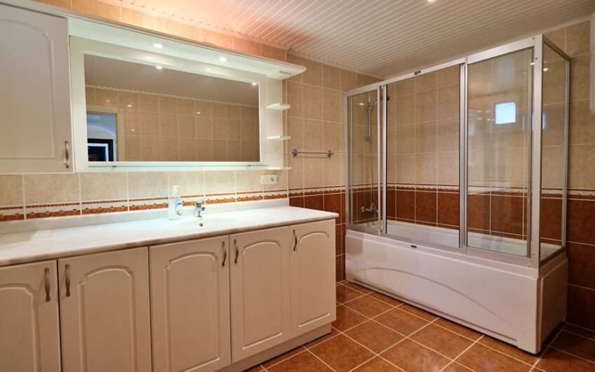 Komplett möblierte Residenzwohnung zum Verkauf in Alanya/Mahmutlar