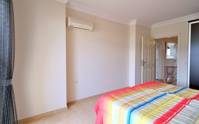 Komplett möblierte Residenzwohnung zum Verkauf in Alanya/Mahmutlar
