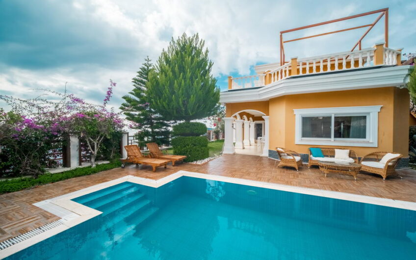 Fully furnished luxury detached villa for sale in alanya