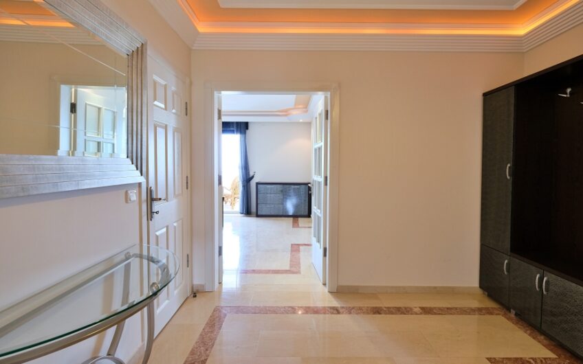 Komplett möblierte Residenzwohnung zum Verkauf in Alanya/Mahmutlar