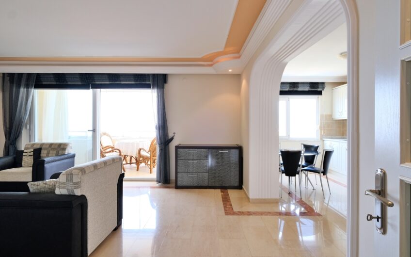 Komplett möblierte Residenzwohnung zum Verkauf in Alanya/Mahmutlar