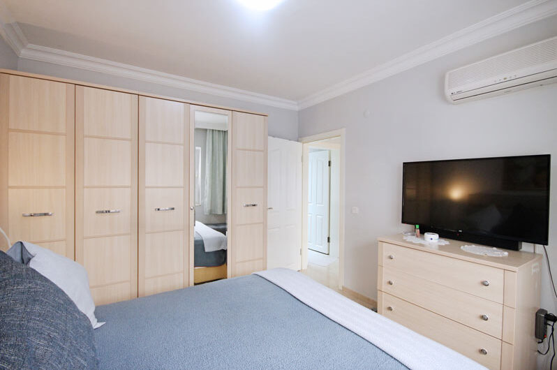 fully furnished triplex apartment for sale in alaanya/karğıçak