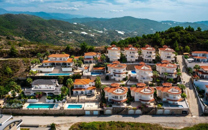 Komplett möblierte freistehende Villa zum Verkauf in Kargicak/Alanya