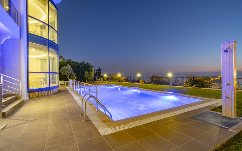 Exclusive detached villa with breathtaking sea view in Bektaş/Alanya.
