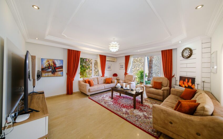 fully furnished detached villa with pool for sale in kargıcak/alanya