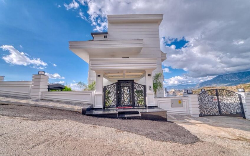 Detached luxury villa for sale in kargicak/alanya